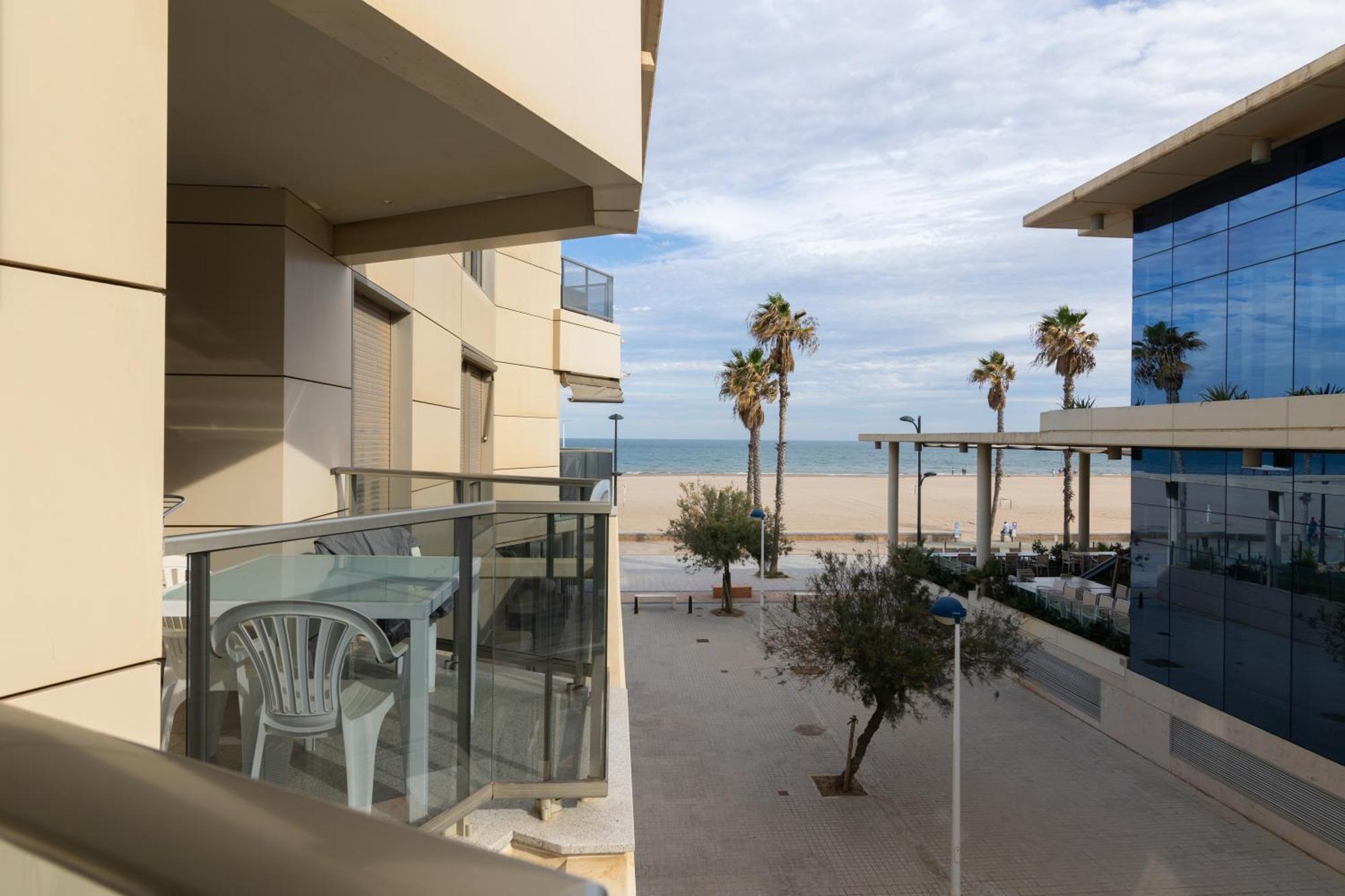 Fivestepstosea - Beach Apartment Valencia Exterior photo